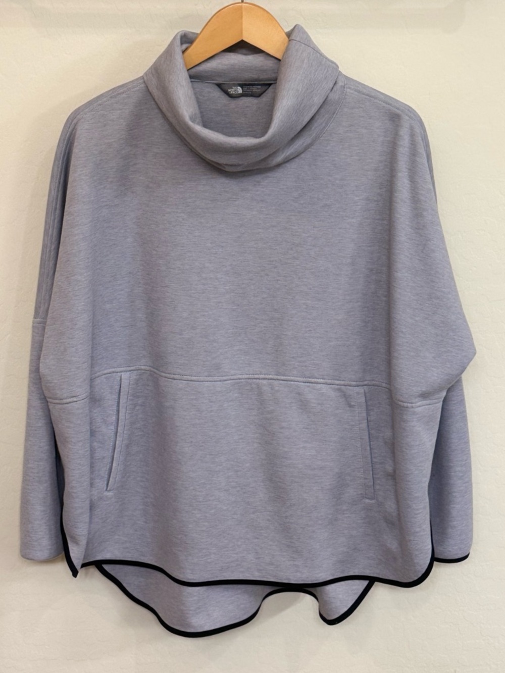 The North Face Ladies Canyon Flats Stretch Poncho - Gray - Size Medium